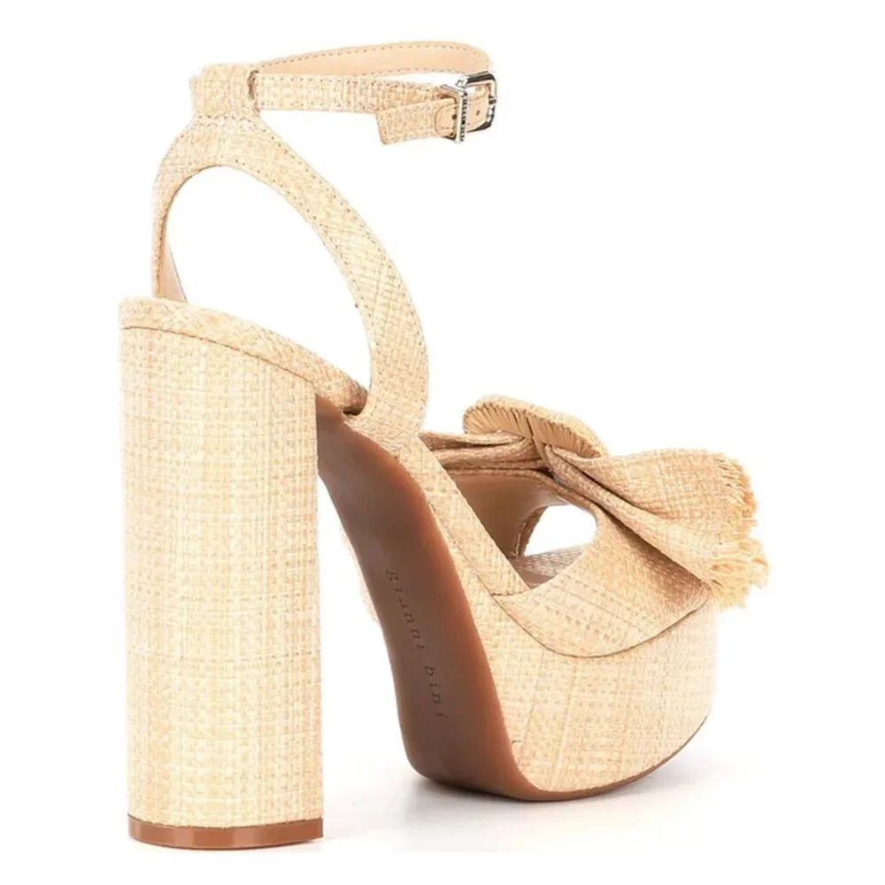 NEW Gianni Bini Tobias Raffia Mismatched Buckle Platform Heeled Sandals